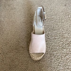 Marc Fisher Ivory Multi Suede Wedges Size 7, NWT